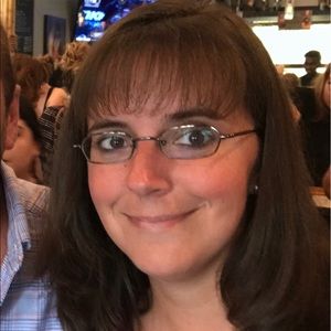 Meet your Posher, Leanna